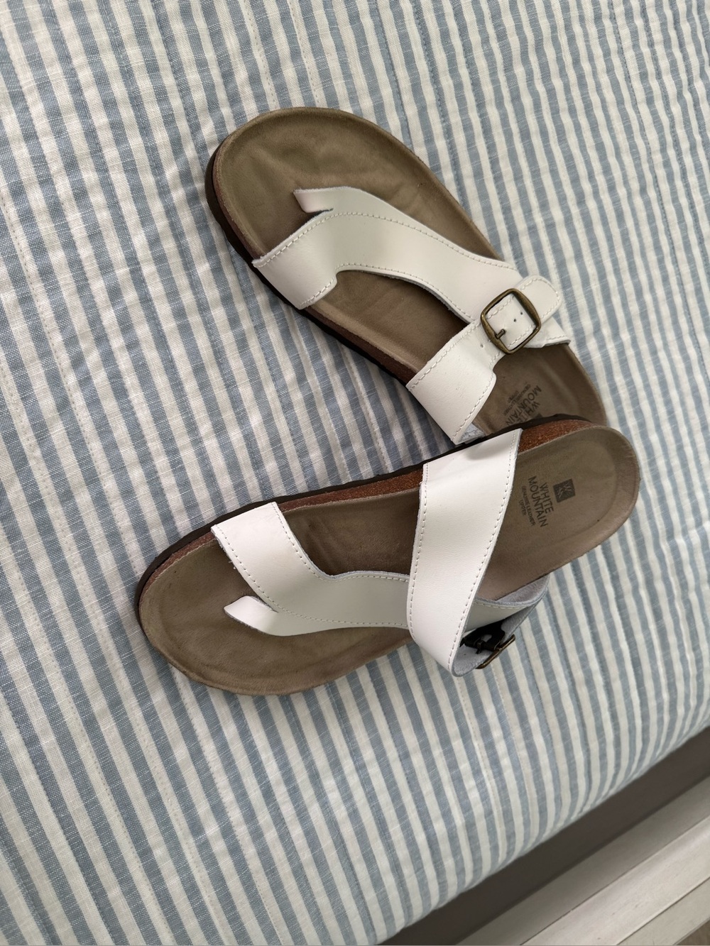 White Mountain Women's White Leather Buckle Thong Sandals